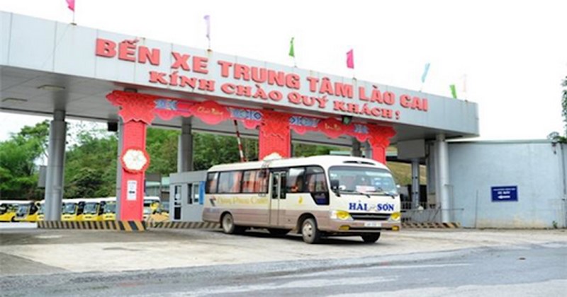 Có nhiều hãng xe khách xuất phát từ bến xe trung tâm Lào Cai đi tỉnh