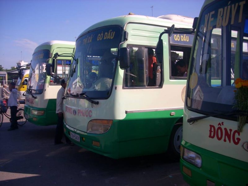 Bắt tuyến xe bus nào để đi đến bến?